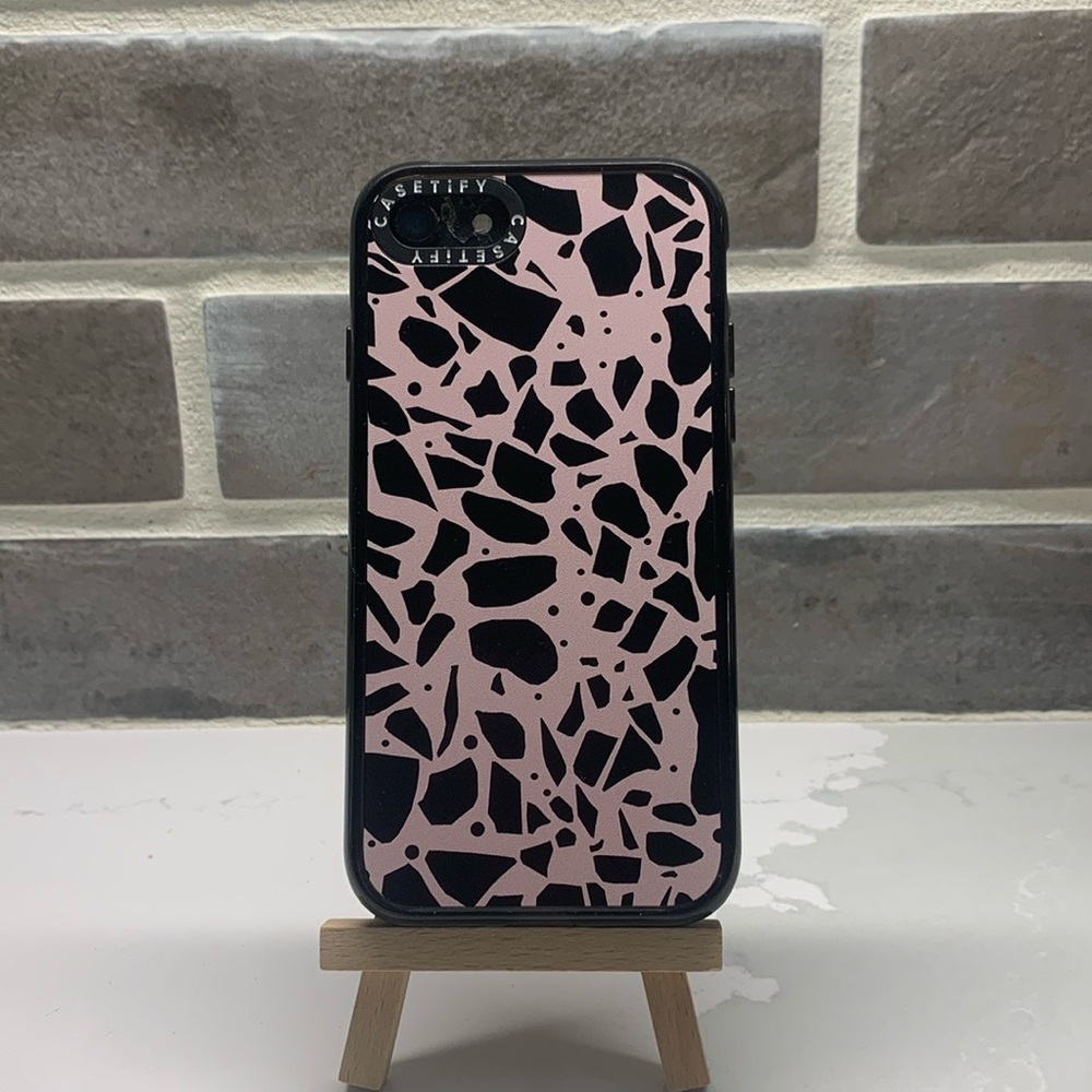 Pinks and Balck Iphone Se Casetify Case